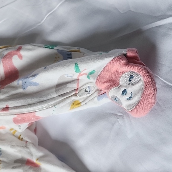 Carters 3m two-way zipper footed sleeper animal themes - Picture 3 of 4